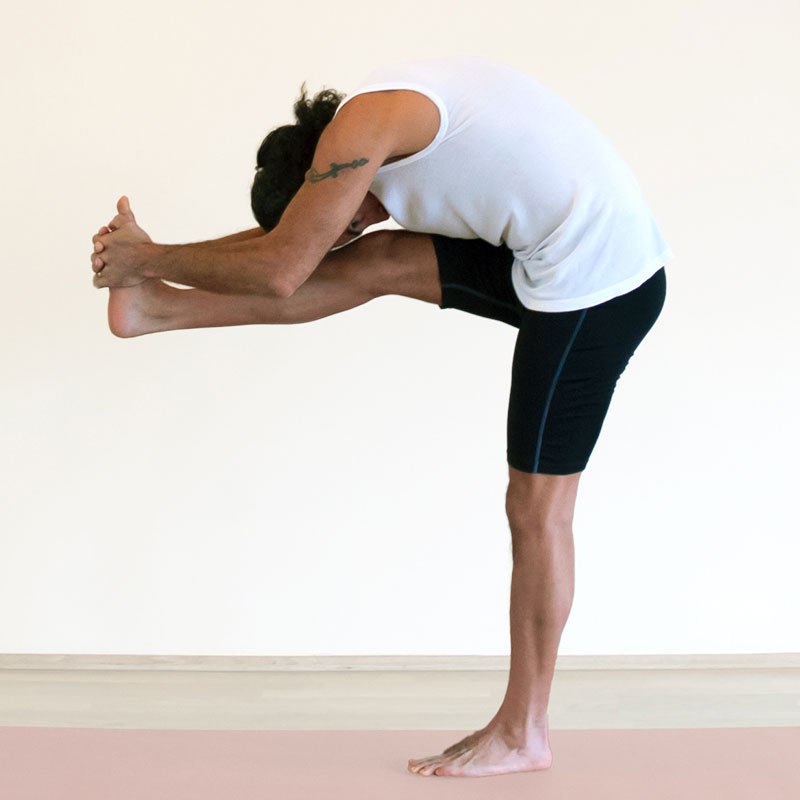 Bikram Yoga: It's Hot! - Blackbride.com